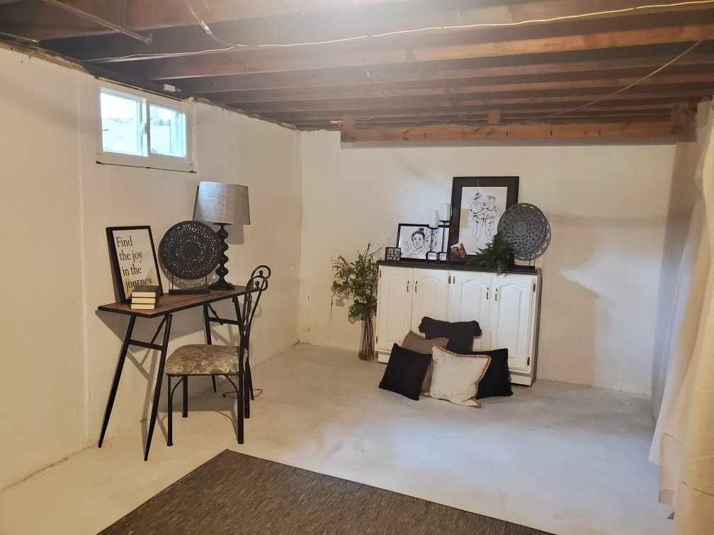 Building Photo - 6915 Foxcroft Dr