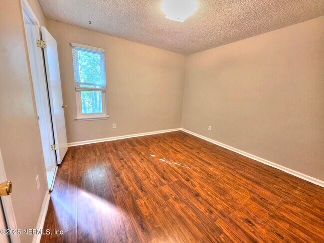 Building Photo - 4316 Pilgrim Way