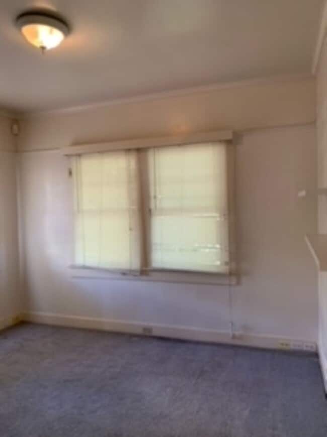 Building Photo - H292ach
