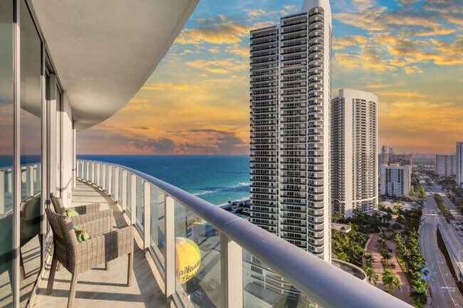 Primary Photo - 4111 S Ocean Dr