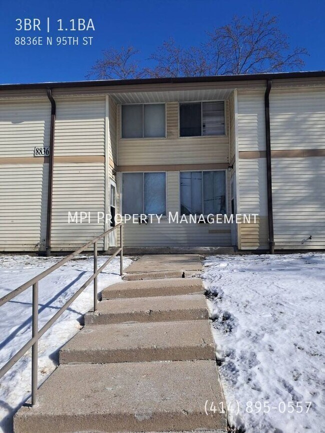 Building Photo - 8836E N 95TH St