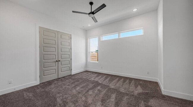 Building Photo - 5976 Rain Mdw Dr