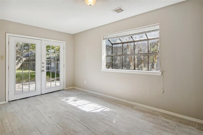 Building Photo - 9414 Crystal Cove Cir
