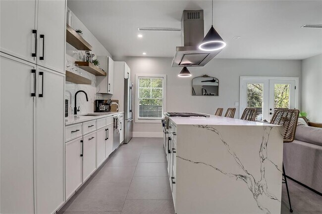 Building Photo - 1111 W Annie St