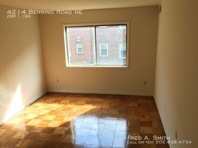 Building Photo - 4214 benning Rd NE