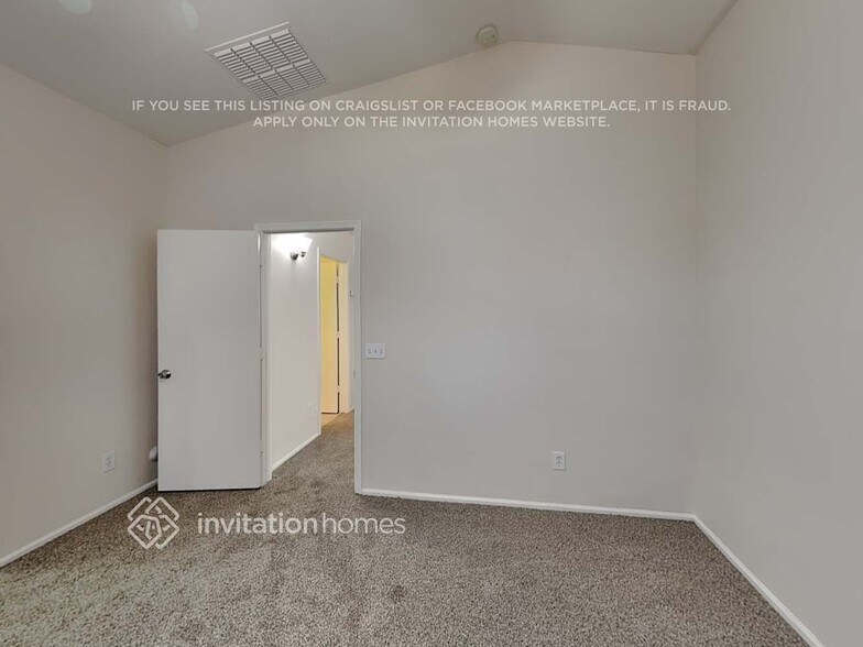 Building Photo - 42575 W Sunland Dr