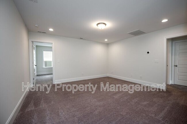 Building Photo - 1017 Blackpool Ct