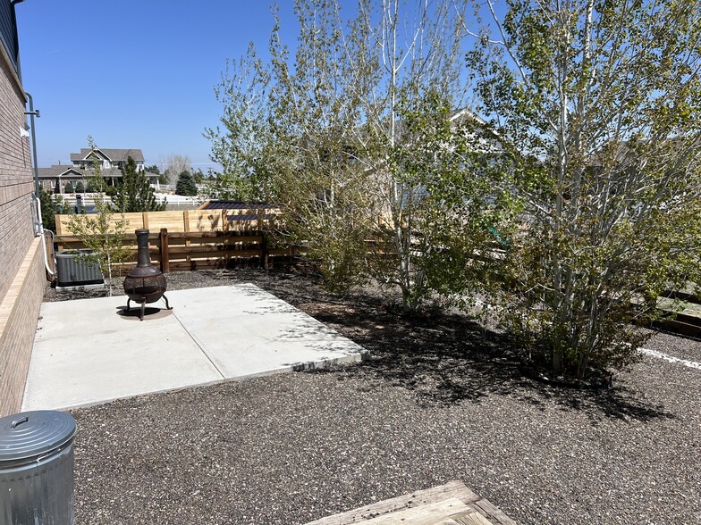 Building Photo - 15074 Lindark St