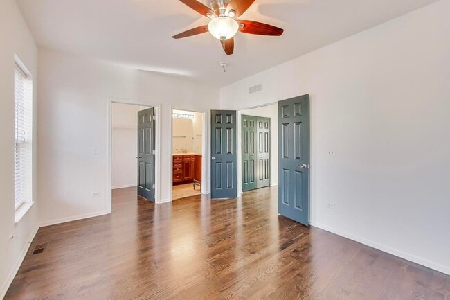 Building Photo - 513 Grove Ln