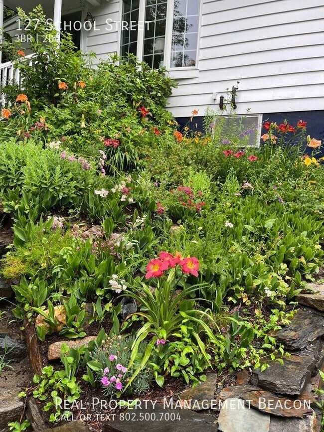 Building Photo - Dream House for Rent - Lebanon, NH