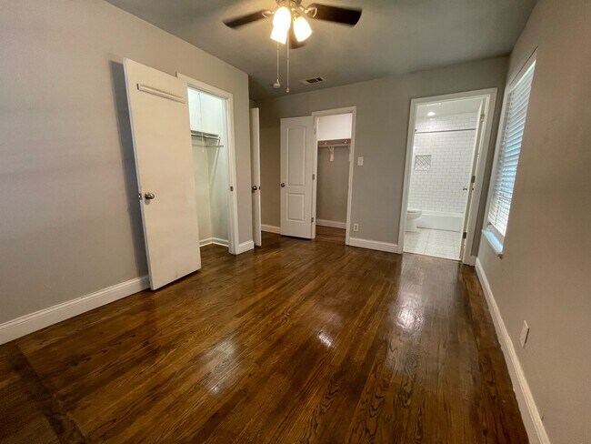 Building Photo - 613 S Andrews Ave