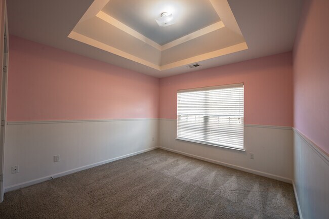 Building Photo - 7445 Absinth Dr