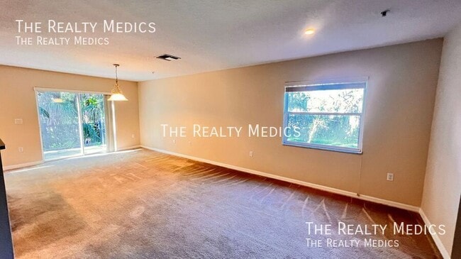 Building Photo - 331 Freedom's Ring Dr