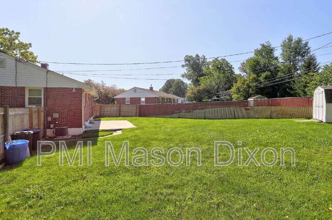 Building Photo - 8523 Fieldway Dr