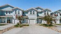 Building Photo - 1881 Pointe Dr