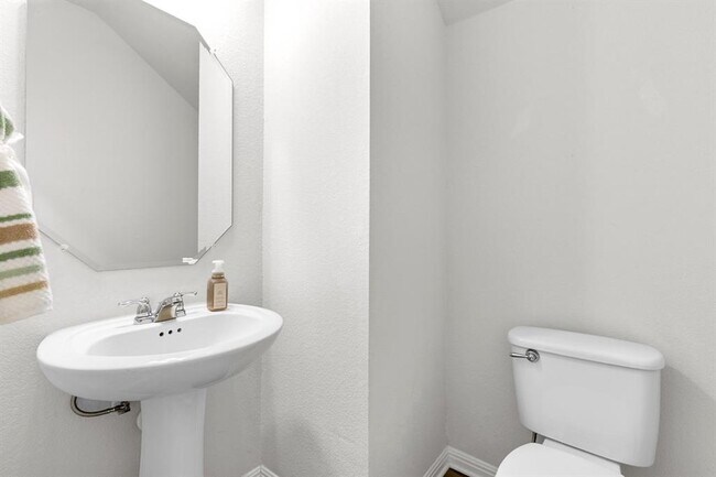 Building Photo - 3201 E College Park Dr