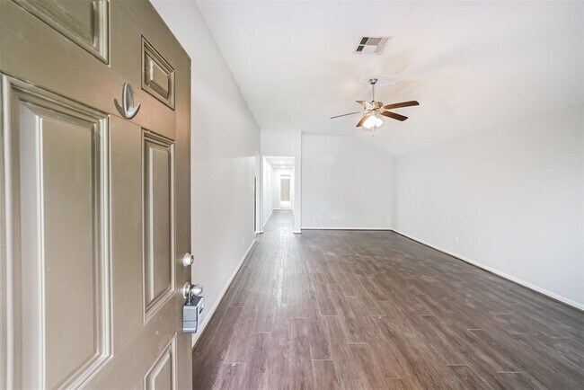 Building Photo - 14906 Twilight Knl Trl