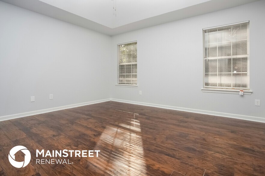 Building Photo - 110 Crystal Green Ct