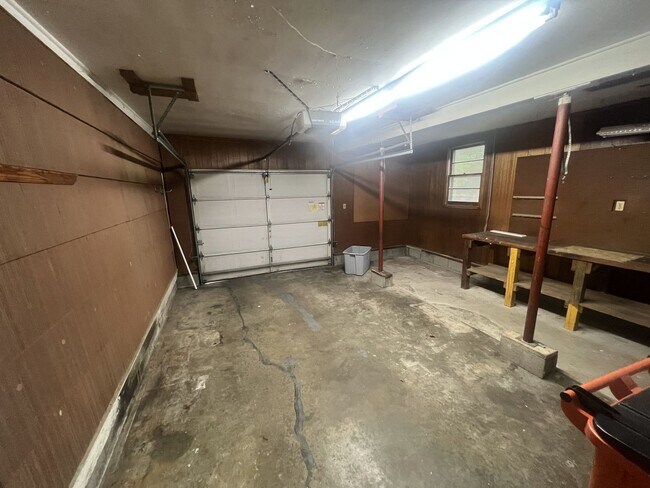 Building Photo - 5800 S Wilson Rd