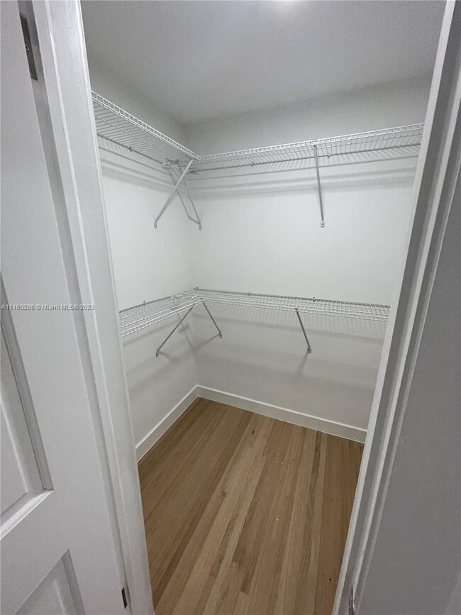 Building Photo - 936 S Alhambra Cir