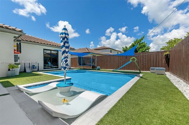 Building Photo - 11939 SW 241 Ter