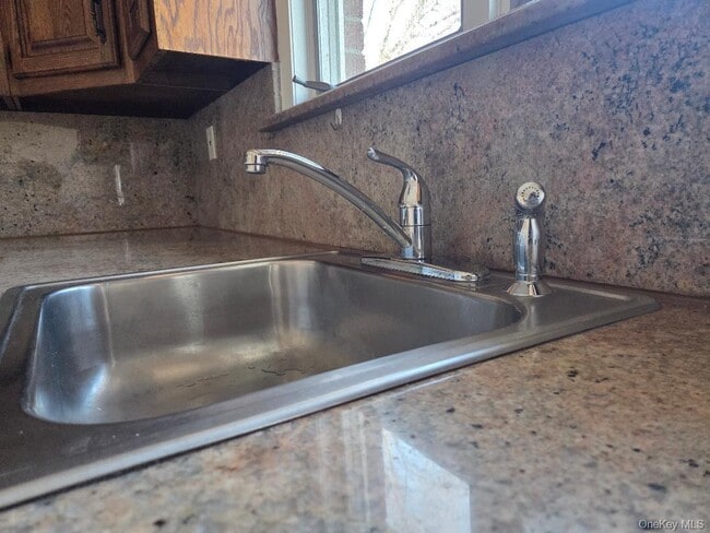 Building Photo - 68 Kirkwood Rd