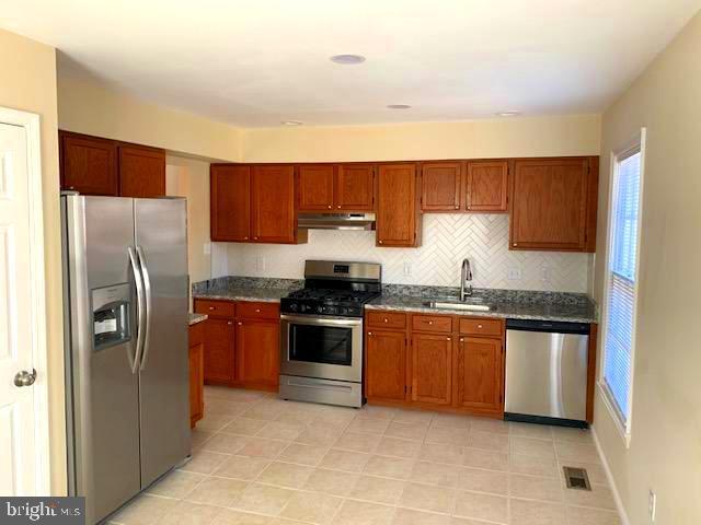 Building Photo - 4216 Fox Lake Dr