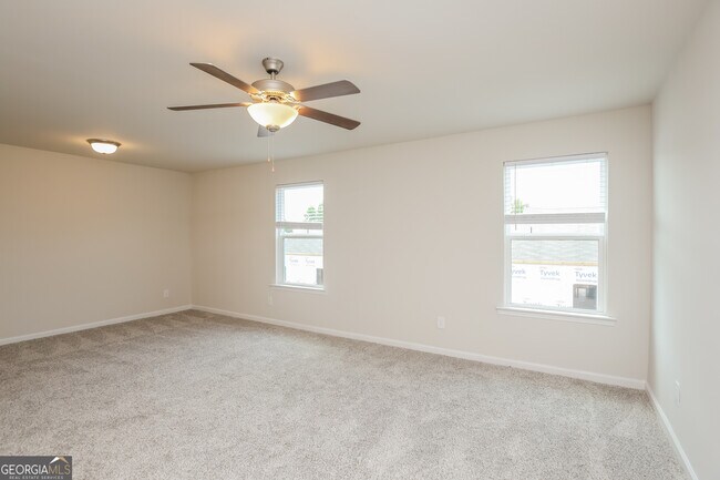 Building Photo - 1347 Sunny Lk Dr