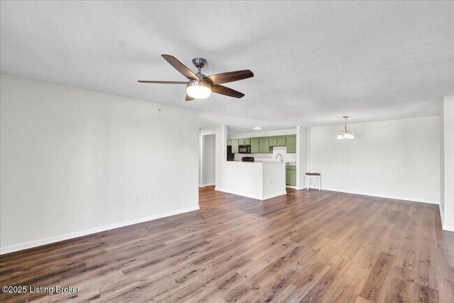 Building Photo - 6406 Shelton Circle