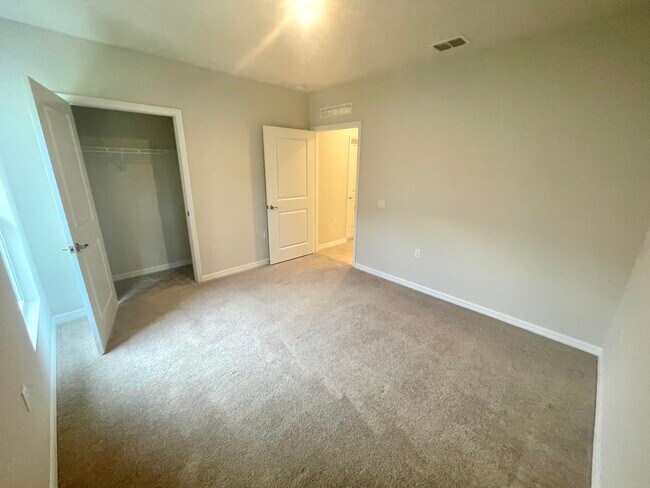 Building Photo - 3832 Lancove Way