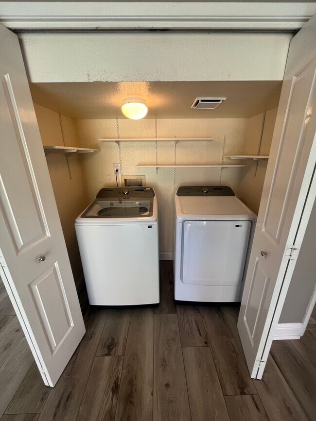 Building Photo - Nice 3 bedroom family home for rent in great Rocklin location