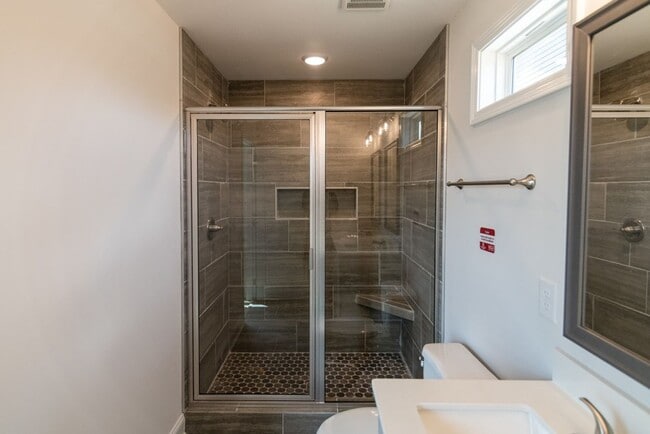 Building Photo - Modern and Luxurious New Construction in Great Location!