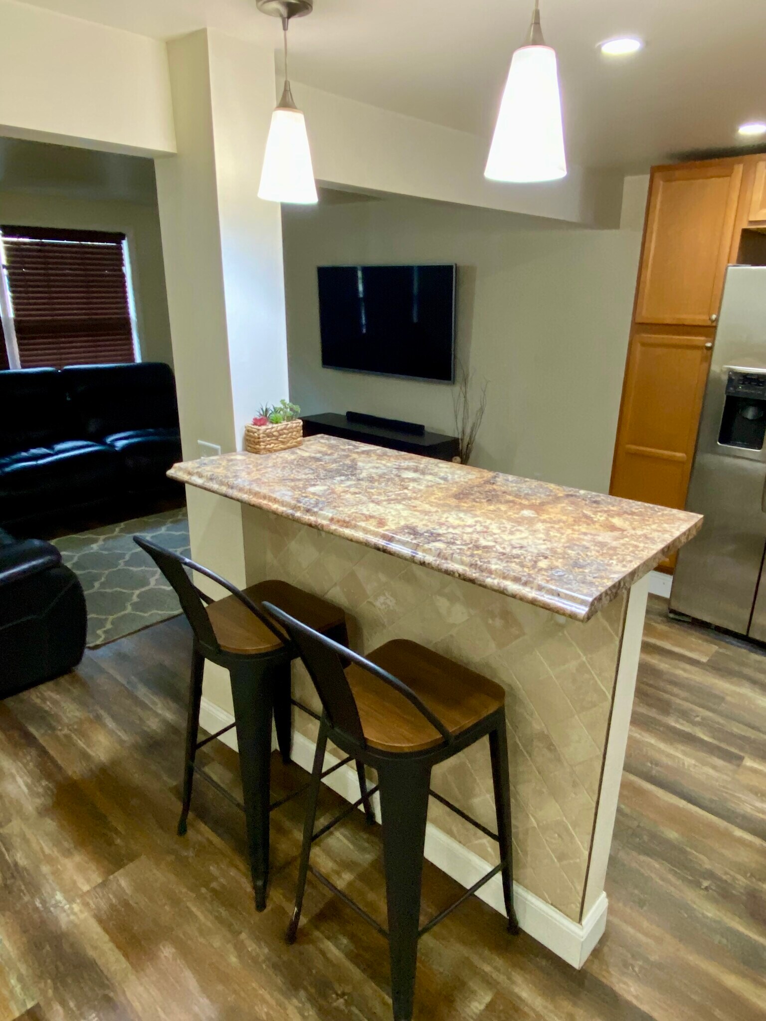 Building Photo - 87 Marine Dr