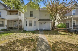 Building Photo - 742 Mt Vernon Ave