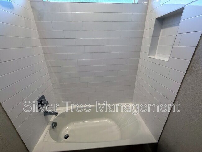 Building Photo - 10921 Rockchapel Dr