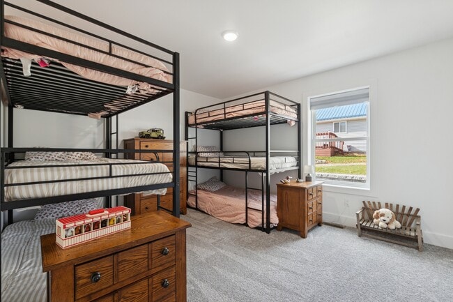 Building Photo - 504 W Prospect St