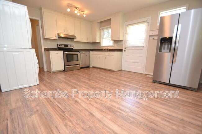 Building Photo - 5133 Lundy Dr