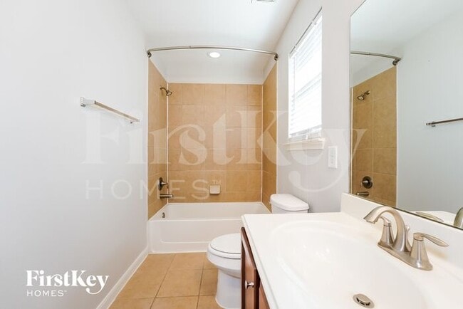 Building Photo - 18715 White Barnwood Ct