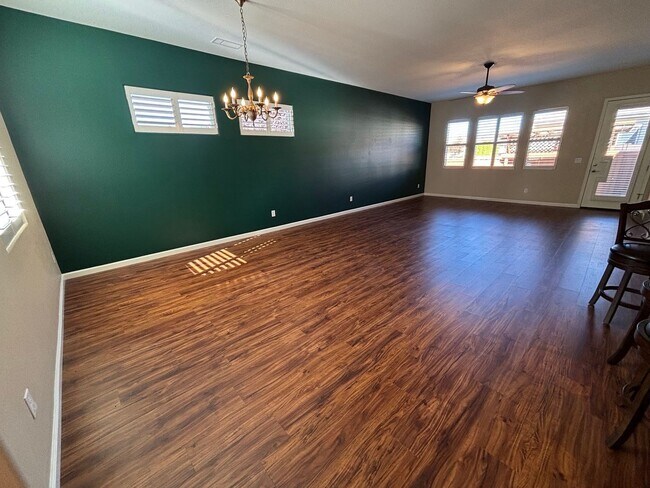 Building Photo - Beautiful home in a quiet Minden neighborhood