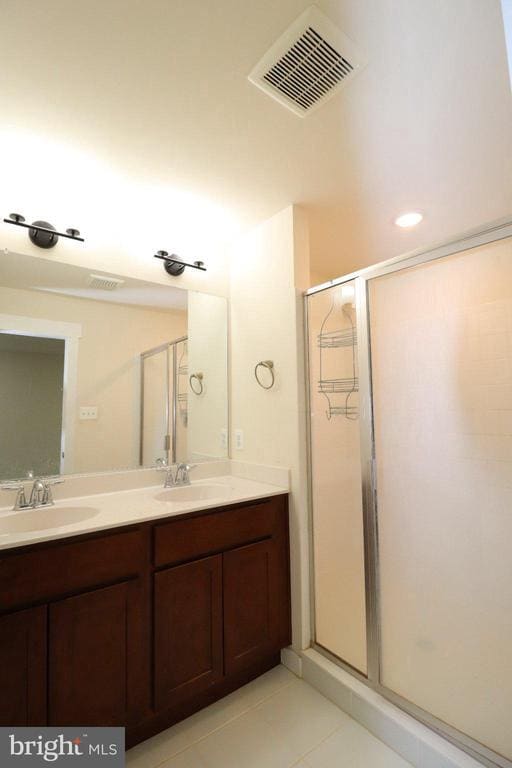 Building Photo - 414 Waverley Dr