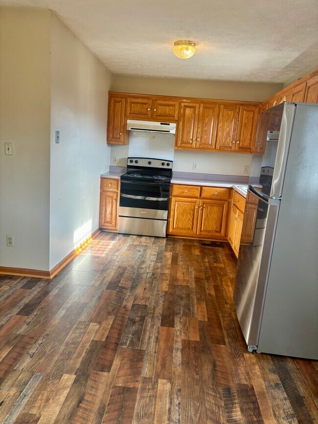 Building Photo - Deposit Special !