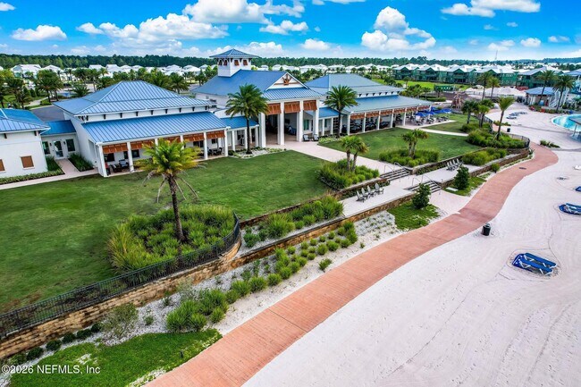Building Photo - 401 Marquesa Cir
