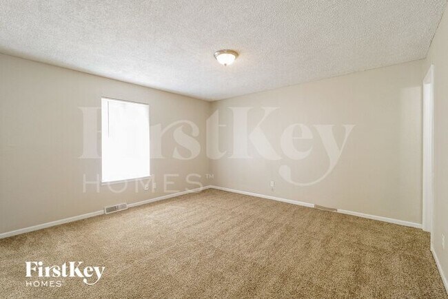 Building Photo - 2906 NW 3rd Terrace