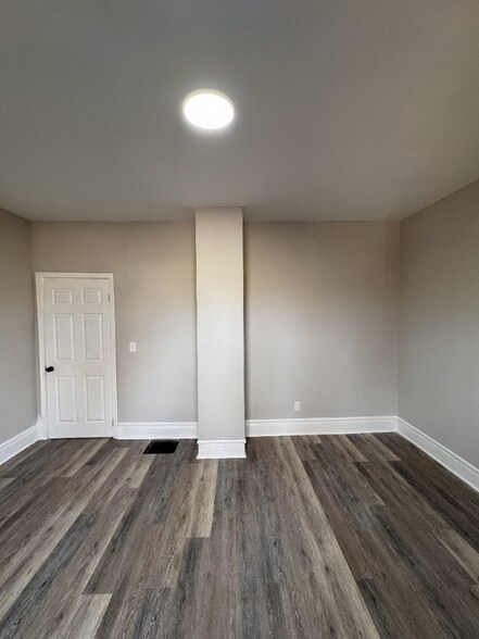 Building Photo - 541 W Auburn Ave