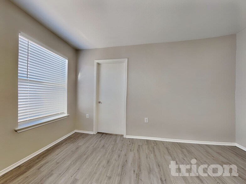 Building Photo - 12529 Sky Harbor Dr