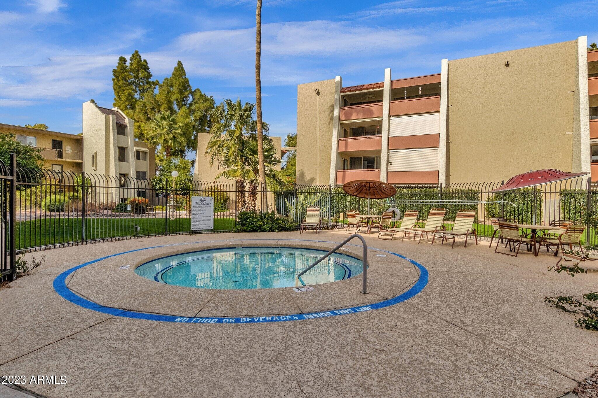 Building Photo - 7625 E Camelback Rd