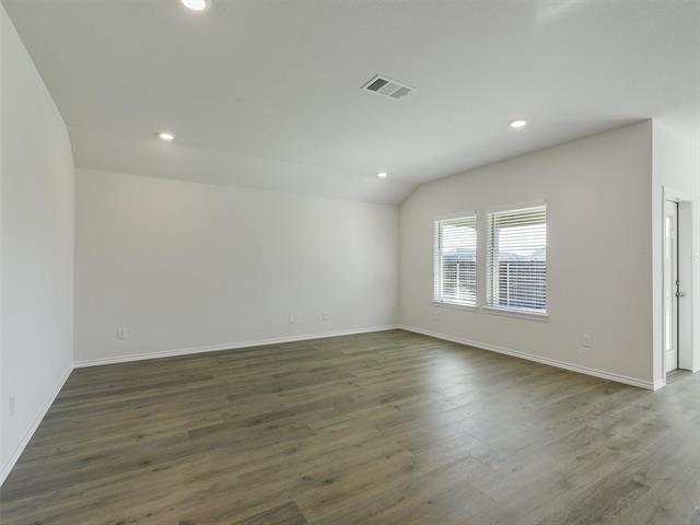 Building Photo - 1704 Skyline Dr