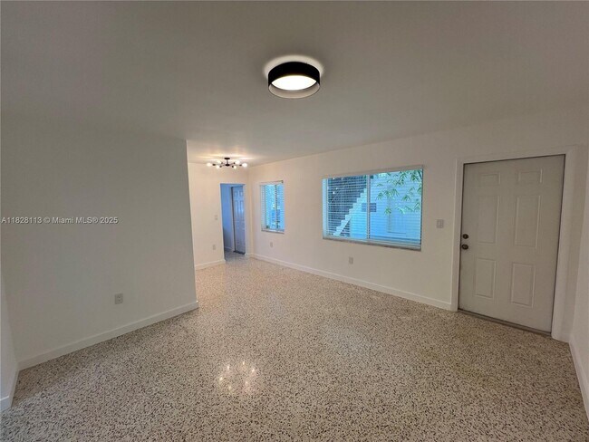 Building Photo - 531 NE 82nd Terrace