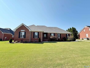 Building Photo - 17916 Remington Dr