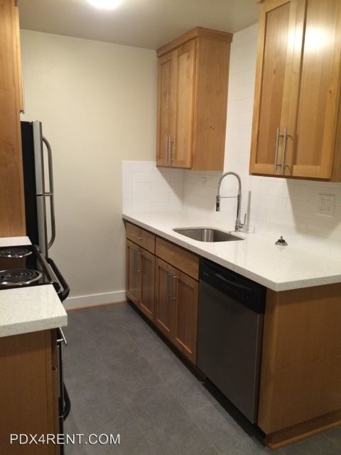 Building Photo - 7515 N Westanna Ave